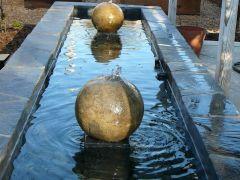 Kresh reflecting pool