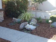 Martegani naturalistic rock outcropping